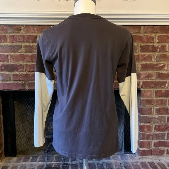 Quicksilver Men’s Layer-look Brown and Grey Tee in size small (teenager boy 16) - Picture 2 of 7